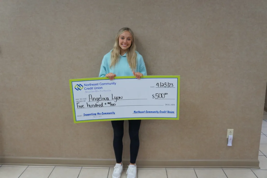 Scholarship Angelina Lyon